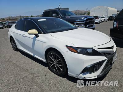 2022 Toyota Camry SE - zdjęcie 3 z 74 - miniatura