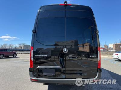 2026 Mercedes-Benz Sprinter 2500 Passenger Van 170.0" WB - zdjęcie 8 z 38 - miniatura