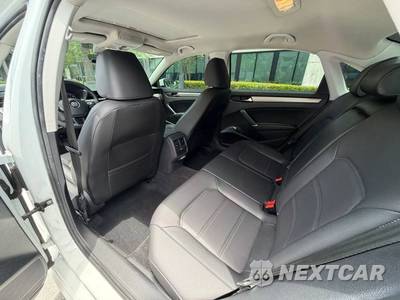 2021 Volkswagen Passat 2.0T SE - zdjęcie 16 z 23 - miniatura
