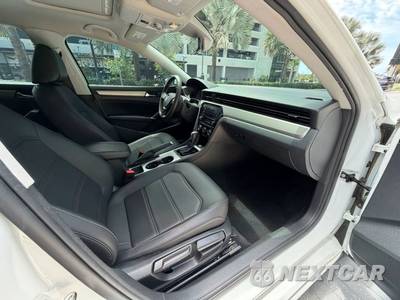 2021 Volkswagen Passat 2.0T SE - zdjęcie 19 z 23 - miniatura