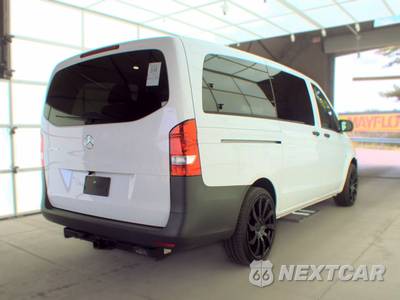 2023 Mercedes-Benz Metris Passenger Van 126.0" WB - zdjęcie 4 z 30 - miniatura