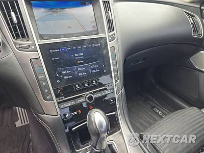 2017 INFINITI Q50 Red Sport 400 - zdjęcie 11 z 23 - miniatura