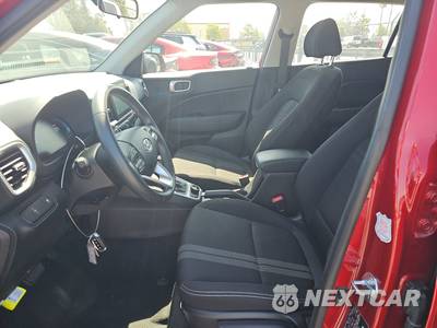 2025 Hyundai Venue SEL - zdjęcie 7 z 29 - miniatura