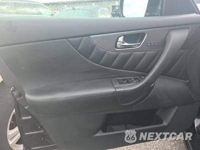 2011 INFINITI FX35 - zdjęcie 9 z 17 - miniatura