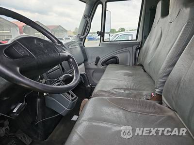 2003 International 4300 - zdjęcie 7 z 16 - miniatura