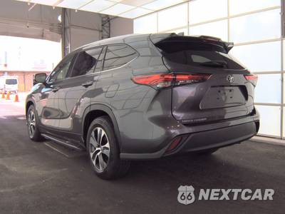 2022 Toyota Highlander XLE - zdjęcie 6 z 28 - miniatura