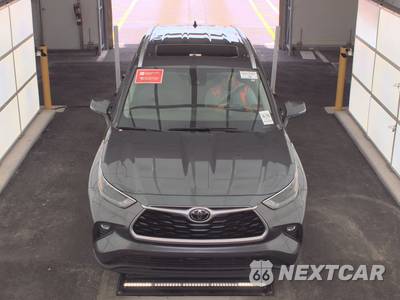 2022 Toyota Highlander XLE - zdjęcie 2 z 28 - miniatura