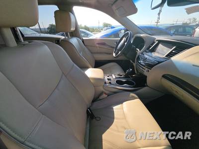 2019 INFINITI QX60 LUXE - zdjęcie 8 z 33 - miniatura