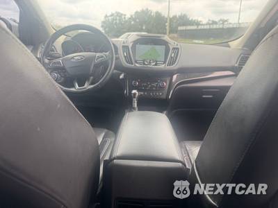 2017 Ford Escape Titanium - zdjęcie 12 z 20 - miniatura