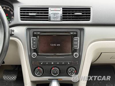 2015 Volkswagen Passat 1.8T Limited Edition - zdjęcie 17 z 32 - miniatura