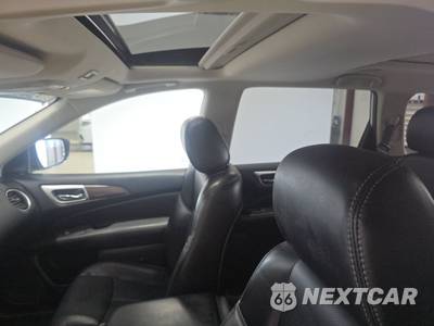 2017 Nissan Pathfinder Platinum - zdjęcie 18 z 23 - miniatura