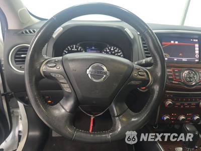 2017 Nissan Pathfinder Platinum - zdjęcie 10 z 23 - miniatura