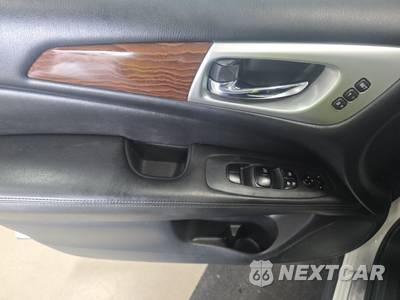 2017 Nissan Pathfinder Platinum - zdjęcie 9 z 23 - miniatura
