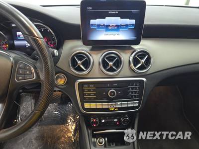 2020 Mercedes-Benz GLA 250 4MATIC - zdjęcie 11 z 36 - miniatura
