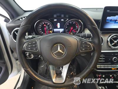 2020 Mercedes-Benz GLA 250 4MATIC - zdjęcie 10 z 36 - miniatura