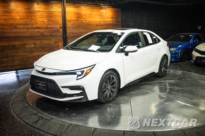 2025 Toyota Corolla SE Sedan - zdjęcie 2 z 28 - miniatura