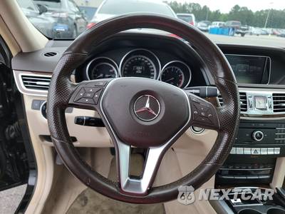 2016 Mercedes-Benz E 350 Luxury 4MATIC Sedan - zdjęcie 10 z 23 - miniatura