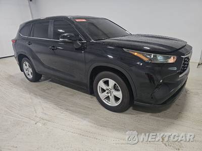 2023 Toyota Highlander LE - zdjęcie 3 z 33 - miniatura