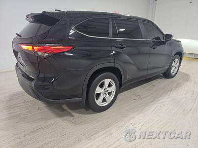 2023 Toyota Highlander LE - zdjęcie 4 z 33 - miniatura