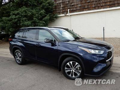 2020 Toyota Highlander XLE - zdjęcie 3 z 26 - miniatura