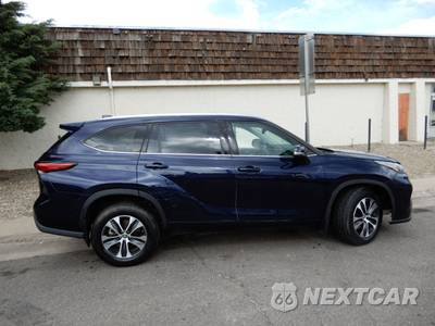 2020 Toyota Highlander XLE - zdjęcie 4 z 26 - miniatura