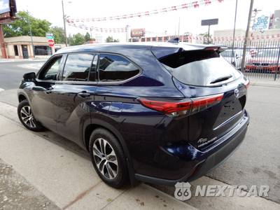 2020 Toyota Highlander XLE - zdjęcie 7 z 26 - miniatura