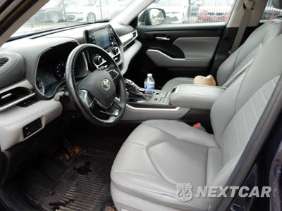 2020 Toyota Highlander XLE - zdjęcie 11 z 26 - miniatura