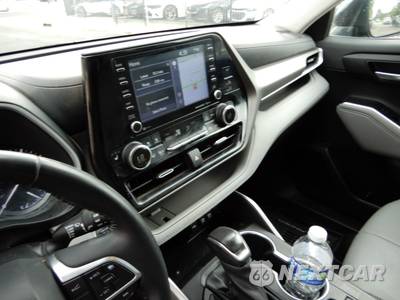 2020 Toyota Highlander XLE - zdjęcie 16 z 26 - miniatura
