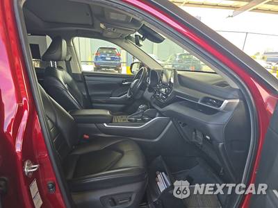 2020 Toyota Highlander XLE - zdjęcie 10 z 22 - miniatura