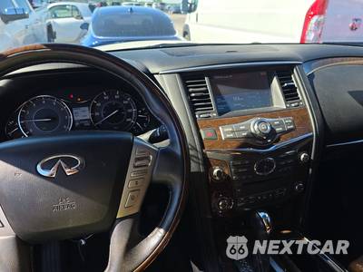 2016 INFINITI QX80 - zdjęcie 11 z 19 - miniatura