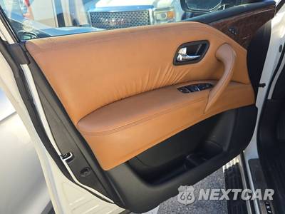 2016 INFINITI QX80 - zdjęcie 9 z 19 - miniatura