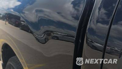 2018 Nissan TITAN SV Crew Cab Short Bed - zdjęcie 21 z 30 - miniatura