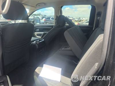 2018 Nissan TITAN SV Crew Cab Short Bed - zdjęcie 13 z 30 - miniatura