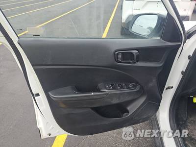 2023 Hyundai Venue Limited - zdjęcie 9 z 19 - miniatura