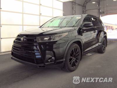 2019 Toyota Highlander SE - zdjęcie 1 z 29 - miniatura