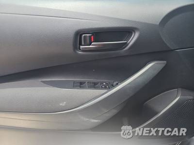 2025 Toyota Corolla LE Sedan - zdjęcie 9 z 27 - miniatura