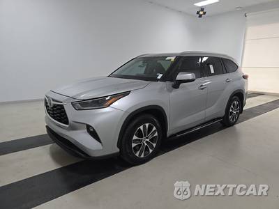 2021 Toyota Highlander XLE - zdjęcie 1 z 27 - miniatura