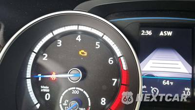 2017 Volkswagen Golf R Hatchback w/DCC & Navigation - zdjęcie 28 z 46 - miniatura