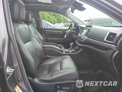 2018 Toyota Highlander Limited Platinum - zdjęcie 8 z 29 - miniatura