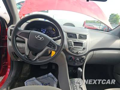 2015 Hyundai Accent GS Hatchback - zdjęcie 11 z 31 - miniatura