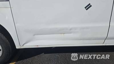 2013 Nissan NV2500 HD Cargo S High Roof 146.1" WB - zdjęcie 31 z 48 - miniatura