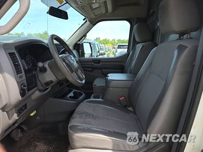 2013 Nissan NV2500 HD Cargo S High Roof 146.1" WB - zdjęcie 7 z 48 - miniatura