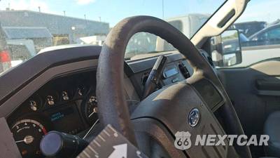 2014 Ford Super Duty F-350 Cab Chassis XL Regular Cab - zdjęcie 21 z 31 - miniatura
