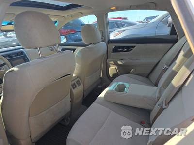 2013 Nissan Altima 2.5 SV Sedan - zdjęcie 13 z 25 - miniatura