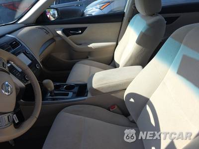 2013 Nissan Altima 2.5 SV Sedan - zdjęcie 7 z 25 - miniatura