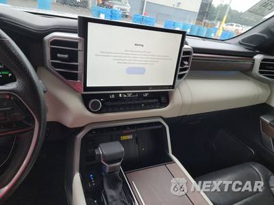 2024 Toyota Sequoia Capstone - zdjęcie 11 z 21 - miniatura