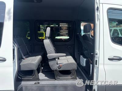 2026 Mercedes-Benz Sprinter 2500 Passenger Van 144.0" WB - zdjęcie 13 z 17 - miniatura