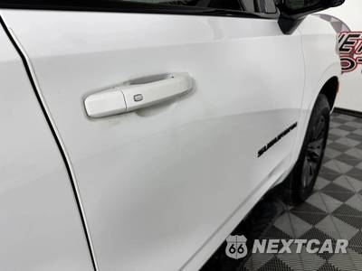2022 Chevrolet Suburban Z71 2Z7 - zdjęcie 30 z 50 - miniatura