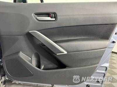 2023 Toyota Corolla Cross XLE - zdjęcie 43 z 49 - miniatura