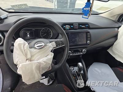 2025 Nissan Versa SR - zdjęcie 11 z 17 - miniatura